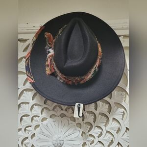 Be Clever Bozeman Felt Hat Adjustable NWT Black